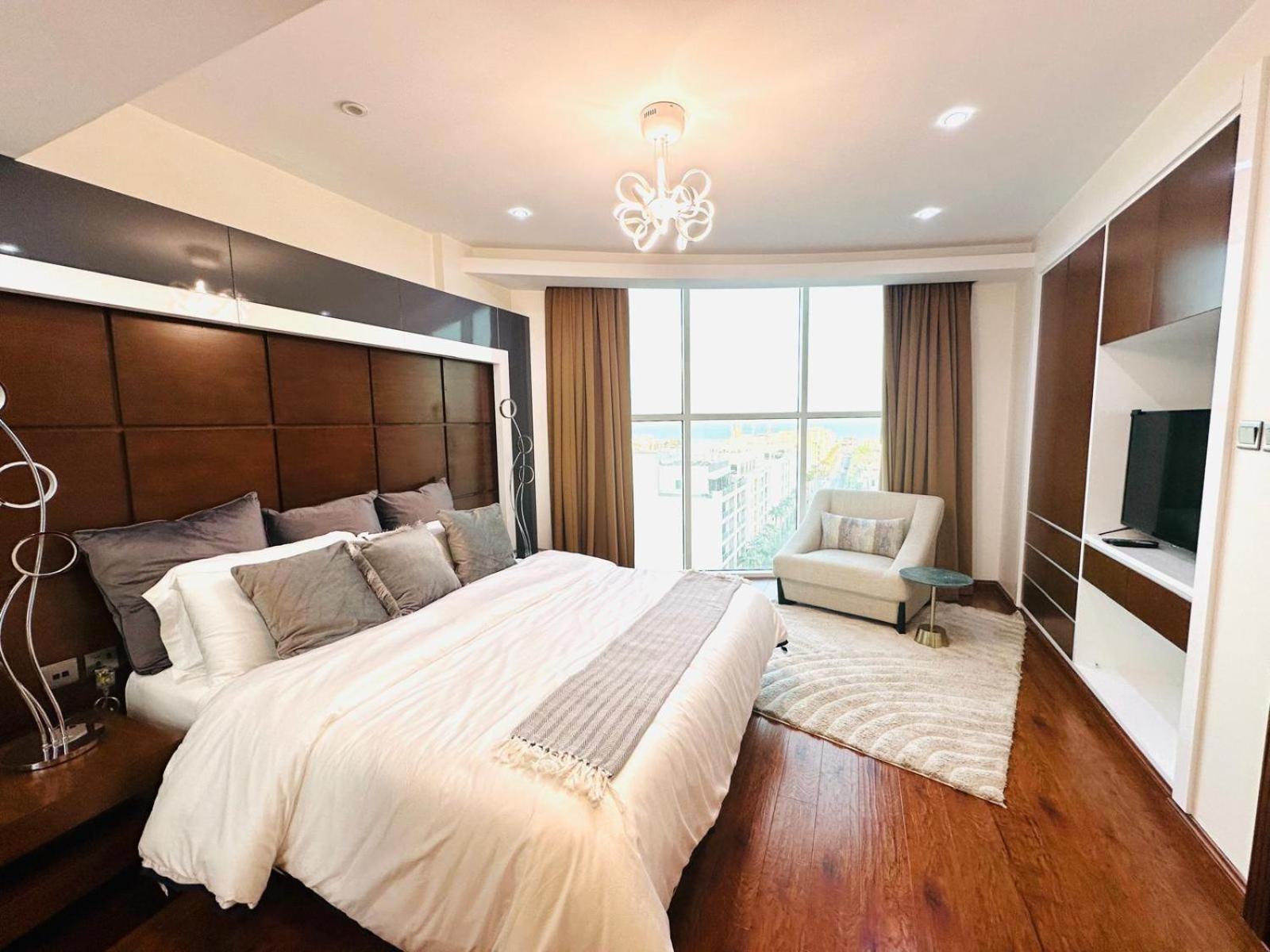 Saxophone Suites Al Al Muharraq Exterior foto